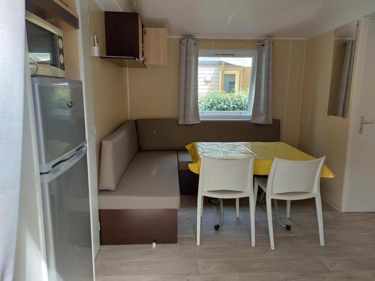 לה רוק-ד'אנטרון Mobil Home Tout Confort 6 Personnes Climatise Au Pied Du Luberon מראה חיצוני תמונה
