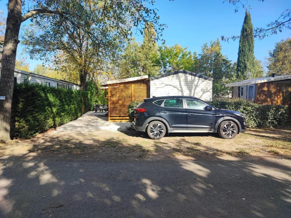 לה רוק-ד'אנטרון Mobil Home Tout Confort 6 Personnes Climatise Au Pied Du Luberon מראה חיצוני תמונה