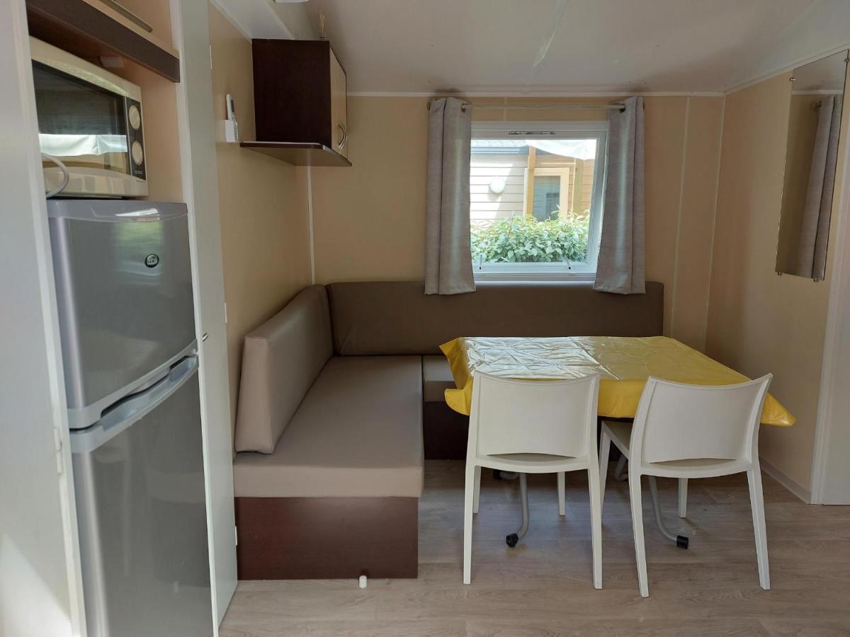 לה רוק-ד'אנטרון Mobil Home Tout Confort 6 Personnes Climatise Au Pied Du Luberon מראה חיצוני תמונה